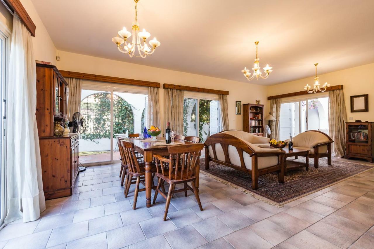 Villa Papaya Residence Paphos Ngoại thất bức ảnh